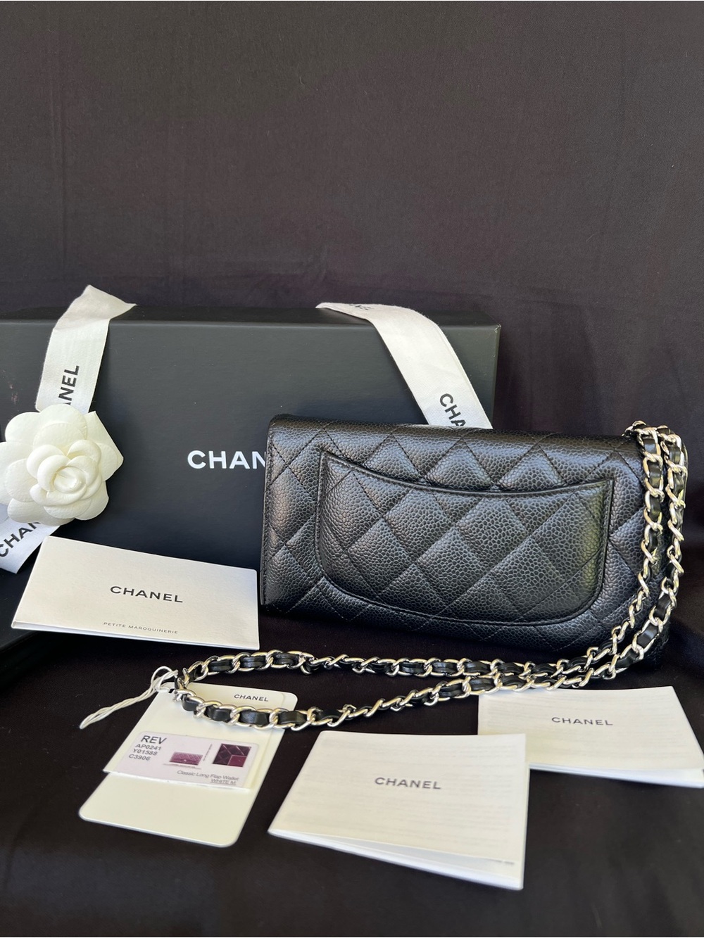 🎁AUTH. CHANEL CAVIAR CLASSIC FLAP  WALLET WITH CHAIN. - Picture 2 of 16